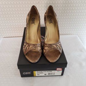 CARLOS by Carlos Santana "Redemption" Brown Pumps